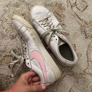 Women’s Nike Blazer